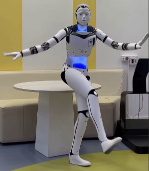 Арди Танцует.png